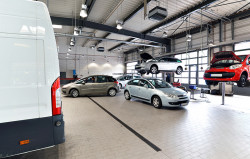 Garage Renault près d' Auneau